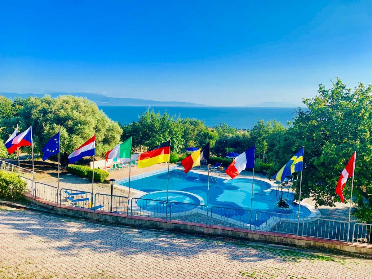 Naturamare Apartments - Piscina Idromassaggio Con Vista Mare Aperta Fino Alle Ore 22-00 카포바티카노 외부 사진