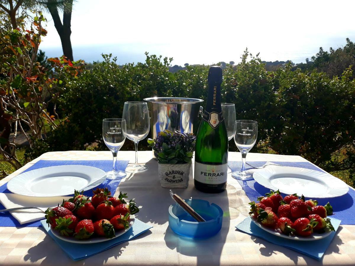 Naturamare Apartments - Piscina Idromassaggio Con Vista Mare Aperta Fino Alle Ore 22-00 카포바티카노 외부 사진